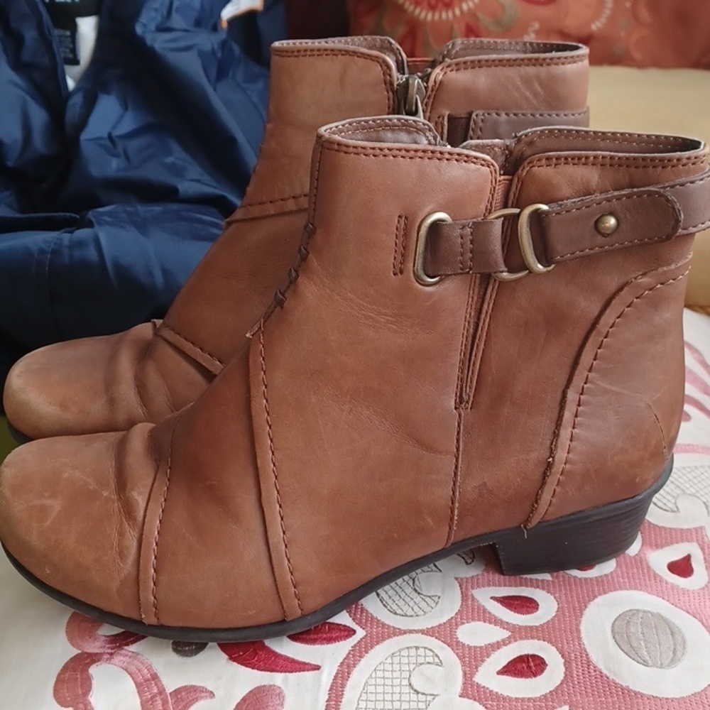 Earth Womens Ankle Boot Sz 7D Atlas W Almond Brown Soft Leather Strap Zip Bootie